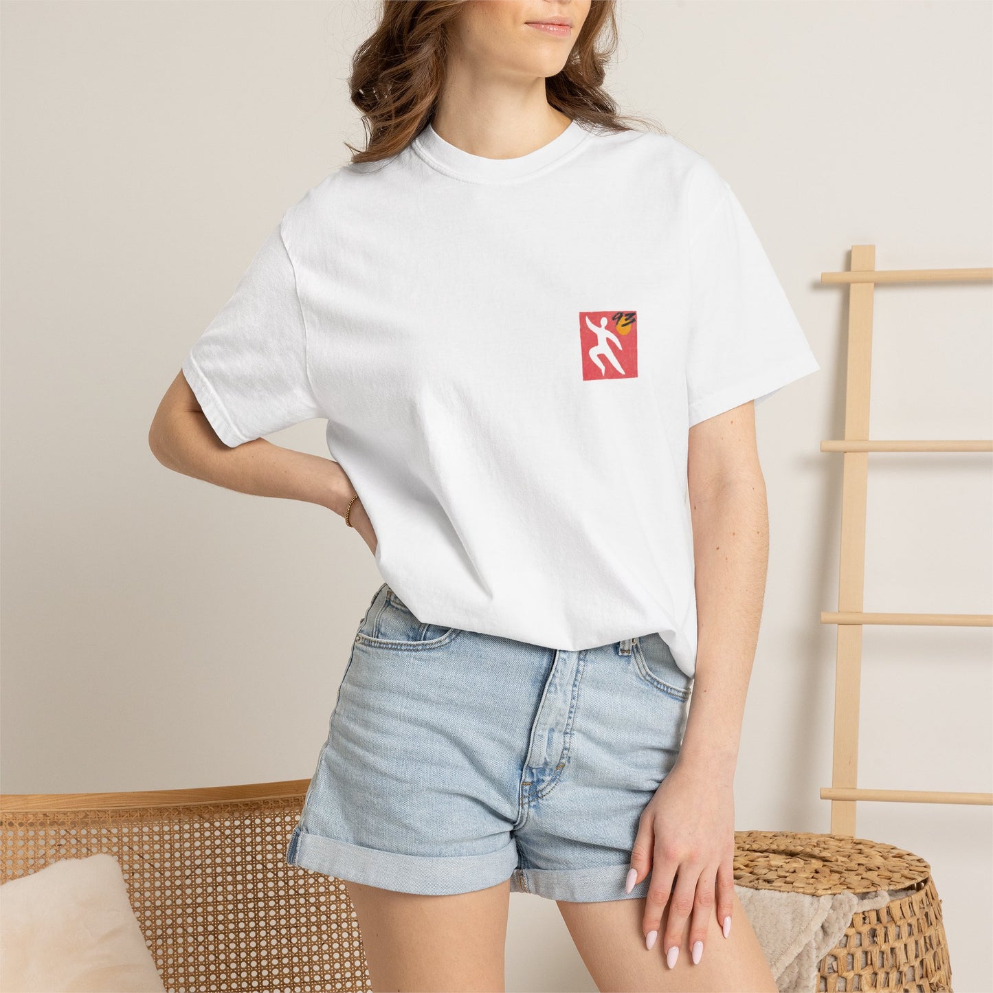 T-Shirt — Realism93 Beach Vibes Graphic Tee