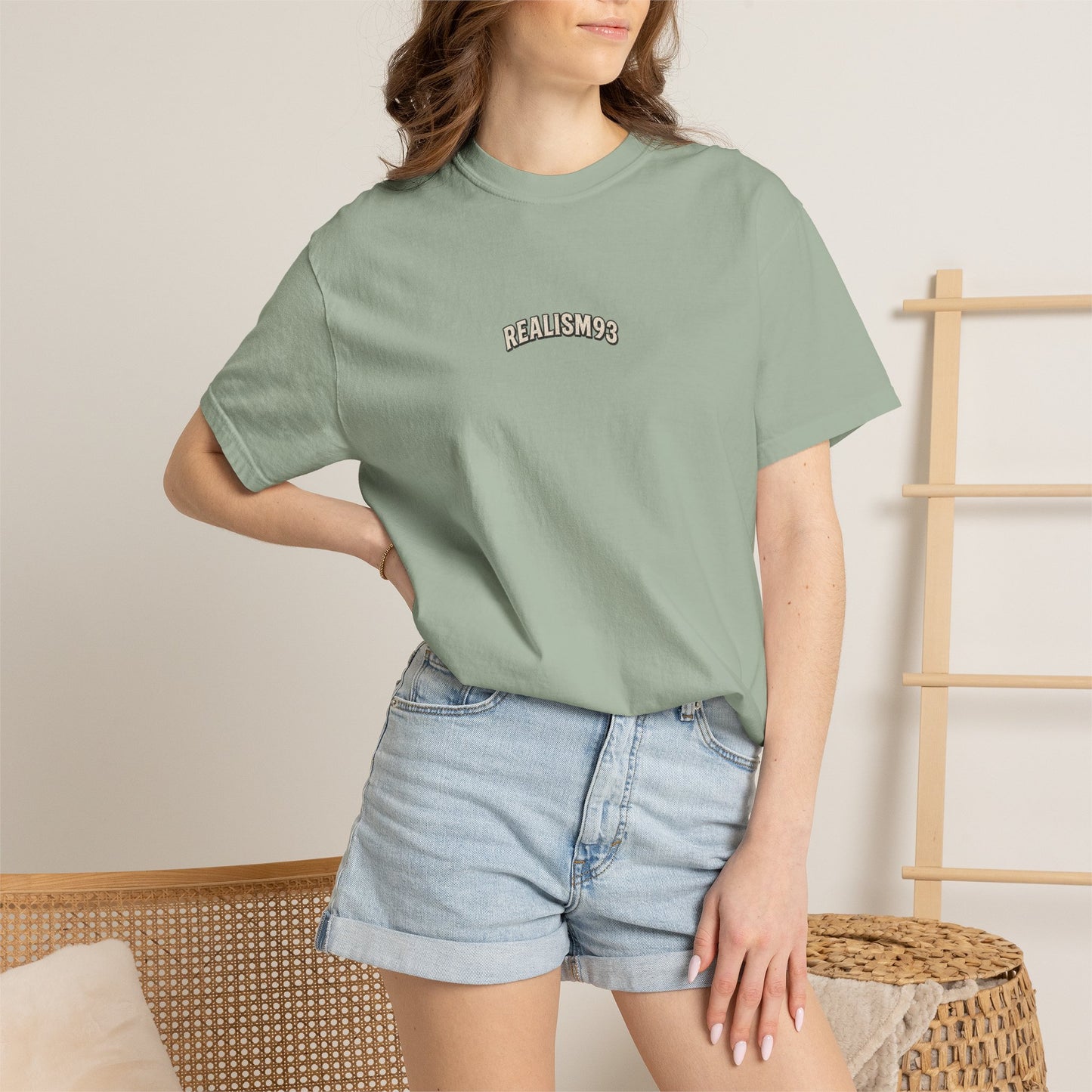 Realism93 "Usa El Sonido" Vintage Cuban Car & Conga T-Shirt